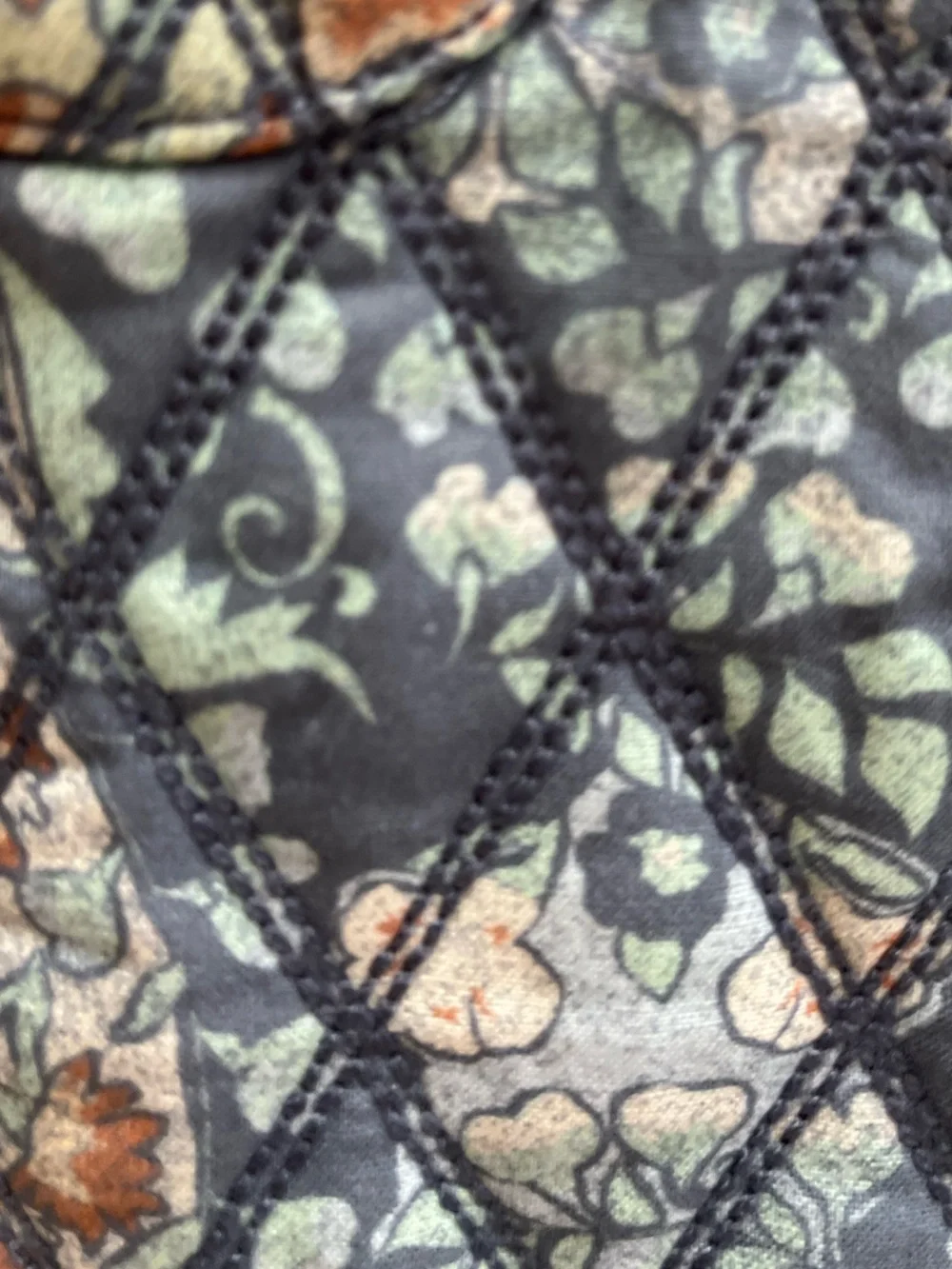 New women’s Free People Darla diamond quilted blue floral tapestry mini skirt.12